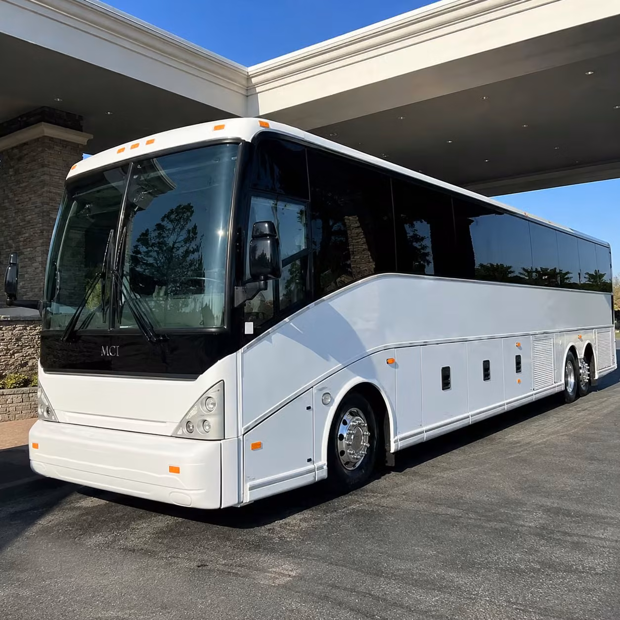charter buses for military personnel movements and base to base transfers in south florida